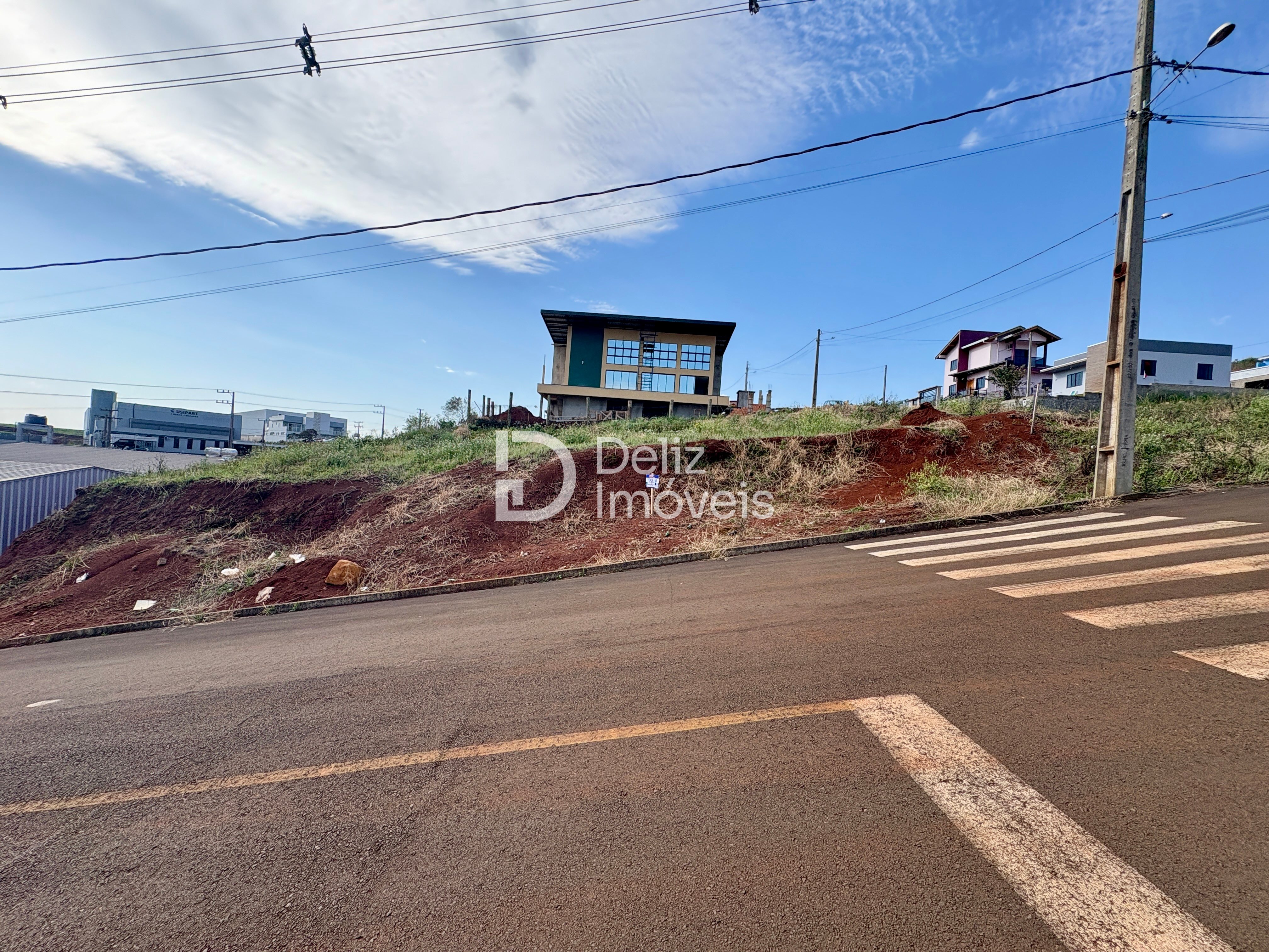 Terreno de esquina com mais de 400m²