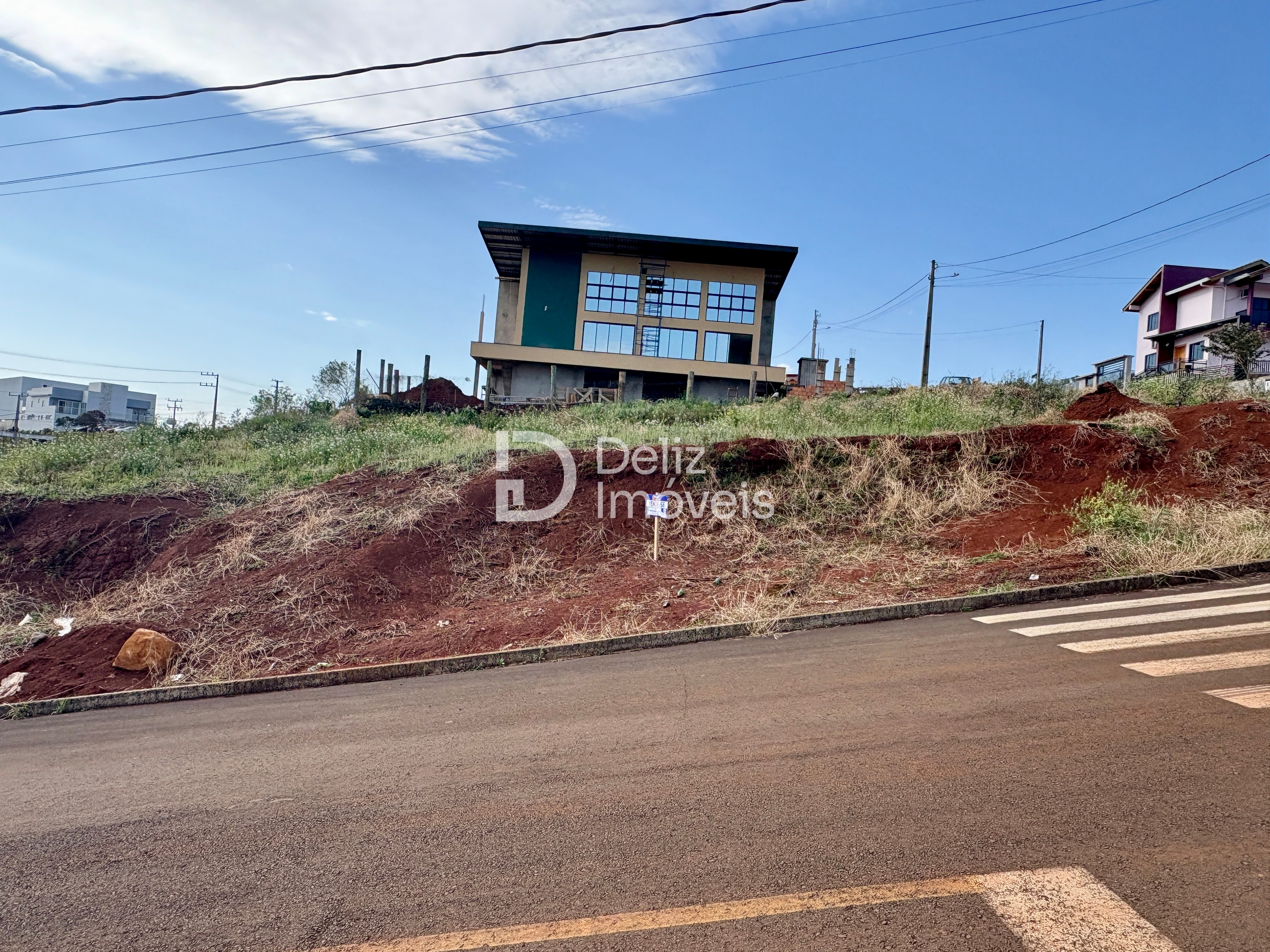 Terreno de esquina com mais de 400m² - Foto 2