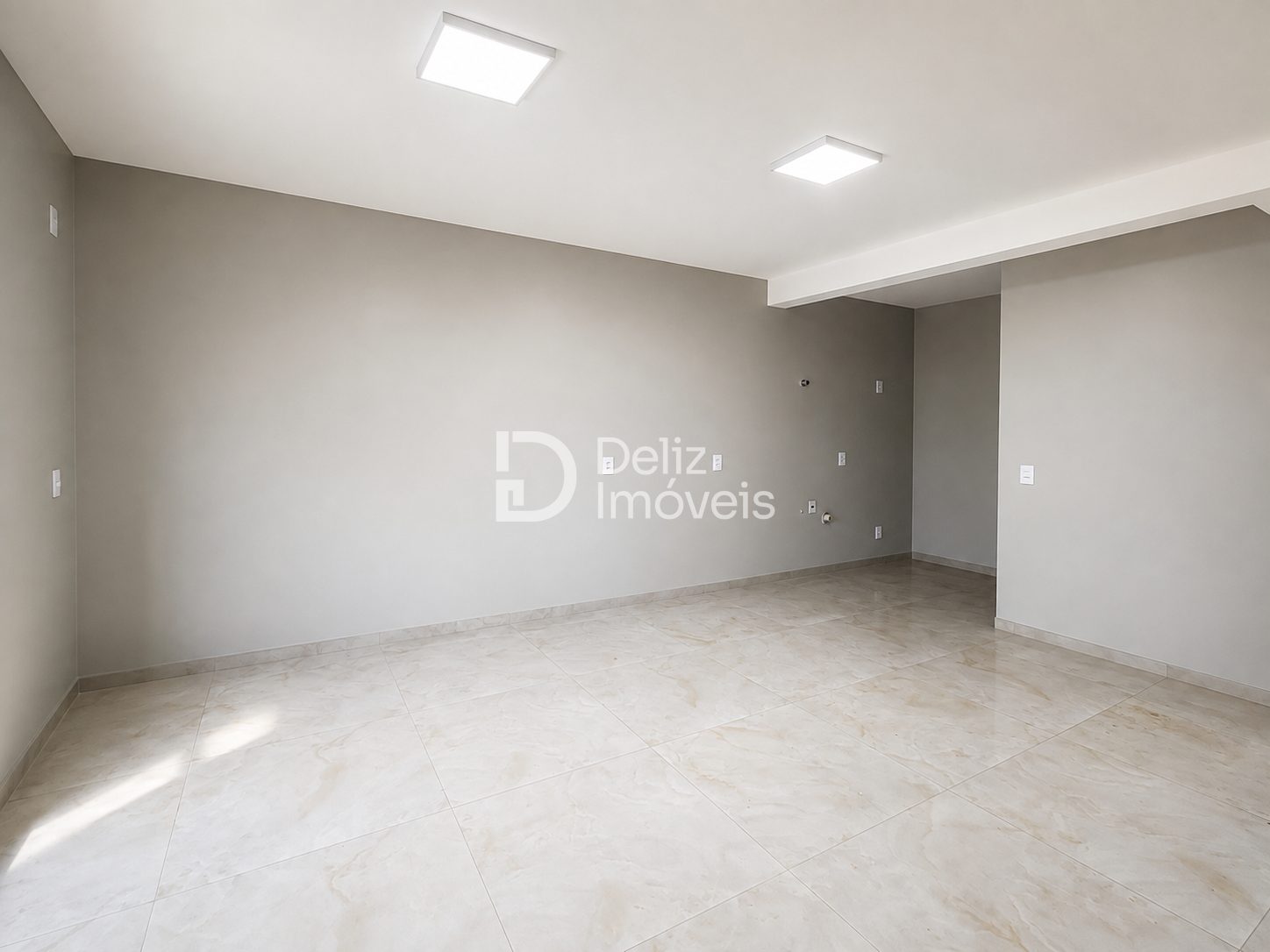 Casa moderna com 3 dormitórios e 2 vagas de garagem. - Foto 2