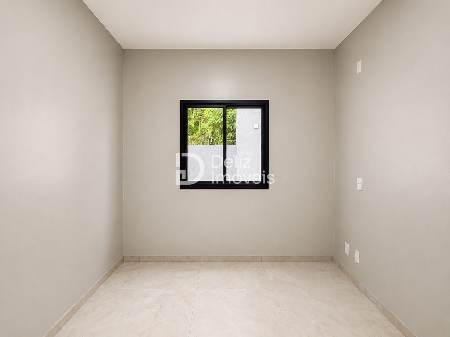 Casa moderna com 3 dormitórios e 2 vagas de garagem. - Foto 3