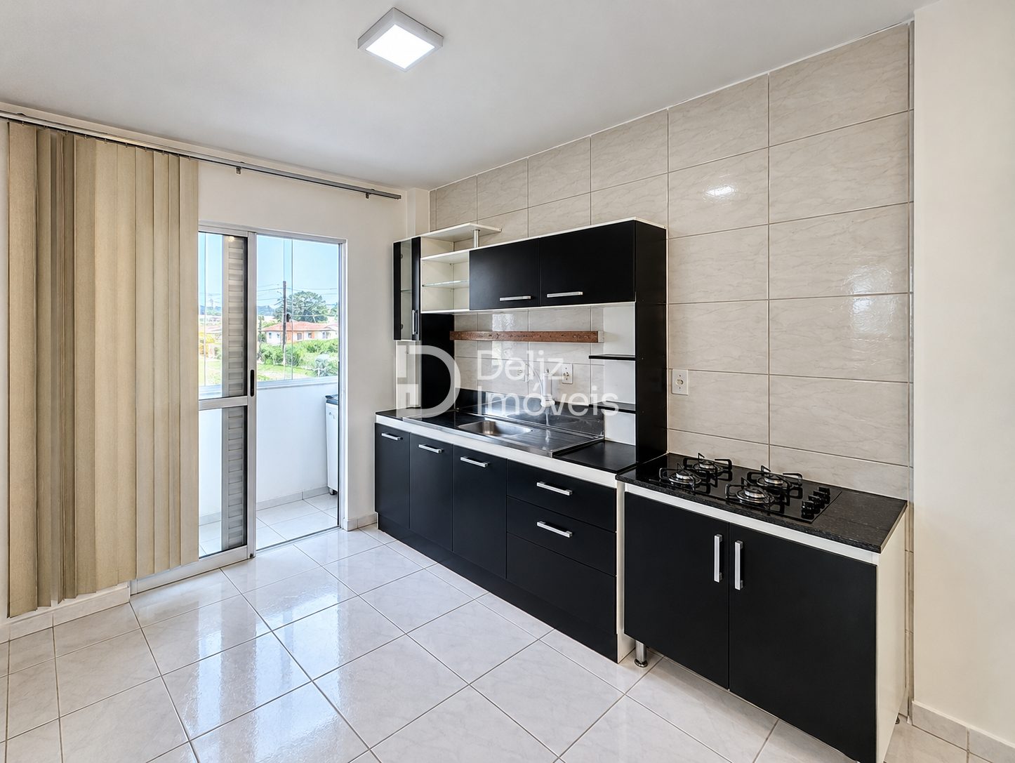 Apartamento Semi-mobiliado